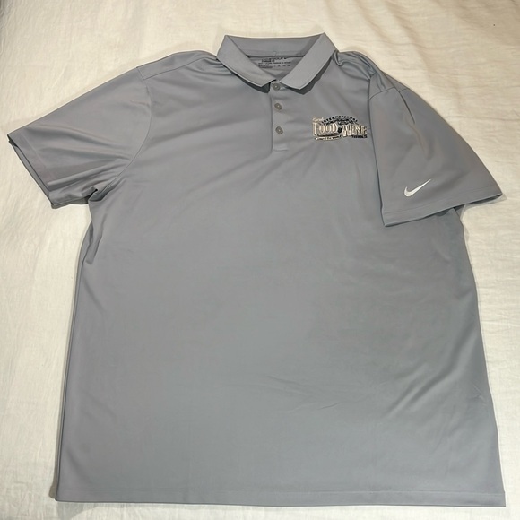 Disney’s 2018 EPCOT Food & Wine Festival Nike Dri Fit Polo - Picture 5 of 9